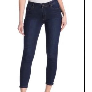 NEW Tahari Kelly Comfort Luxe Classic Skinny Jeans Magazine Dark Wash 14W & 16W